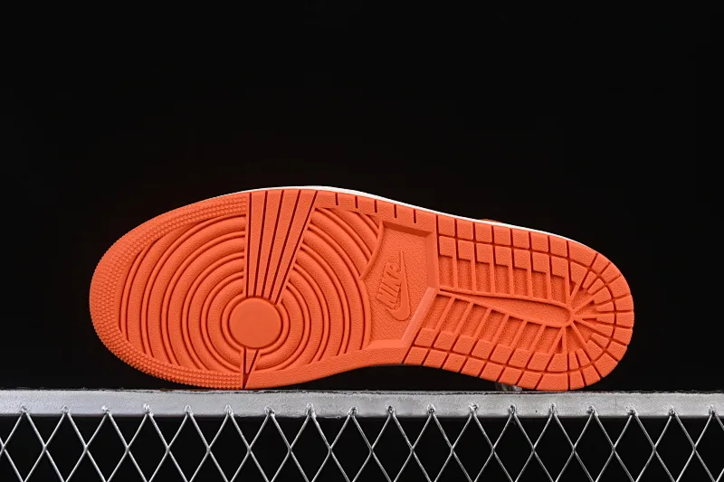 All Categories Air Jordan Jordan Series Basketball Shoes Air Jordan 1 High Foreign Trade Version Air Jordan 1 High OG "Shattered Backboard" AJ1 Joe 1 New Shattered DZ5485-008